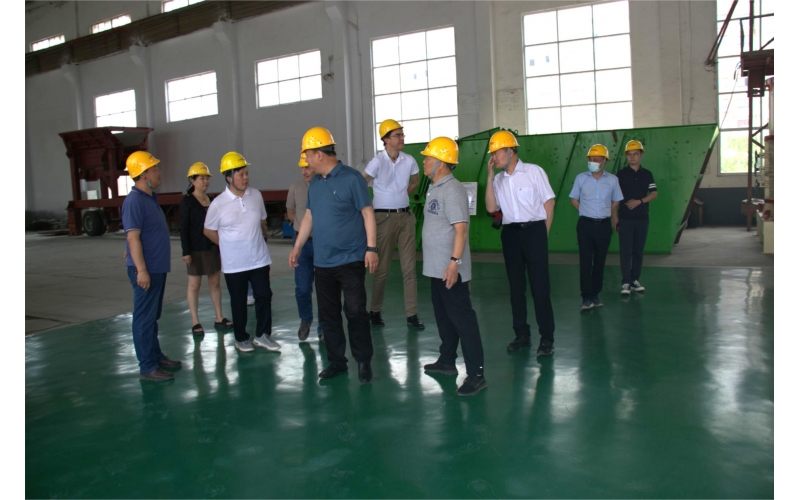 歐盟工業(yè)研究和能源委員會(huì)專家代表一行考察河南少林重機(jī)